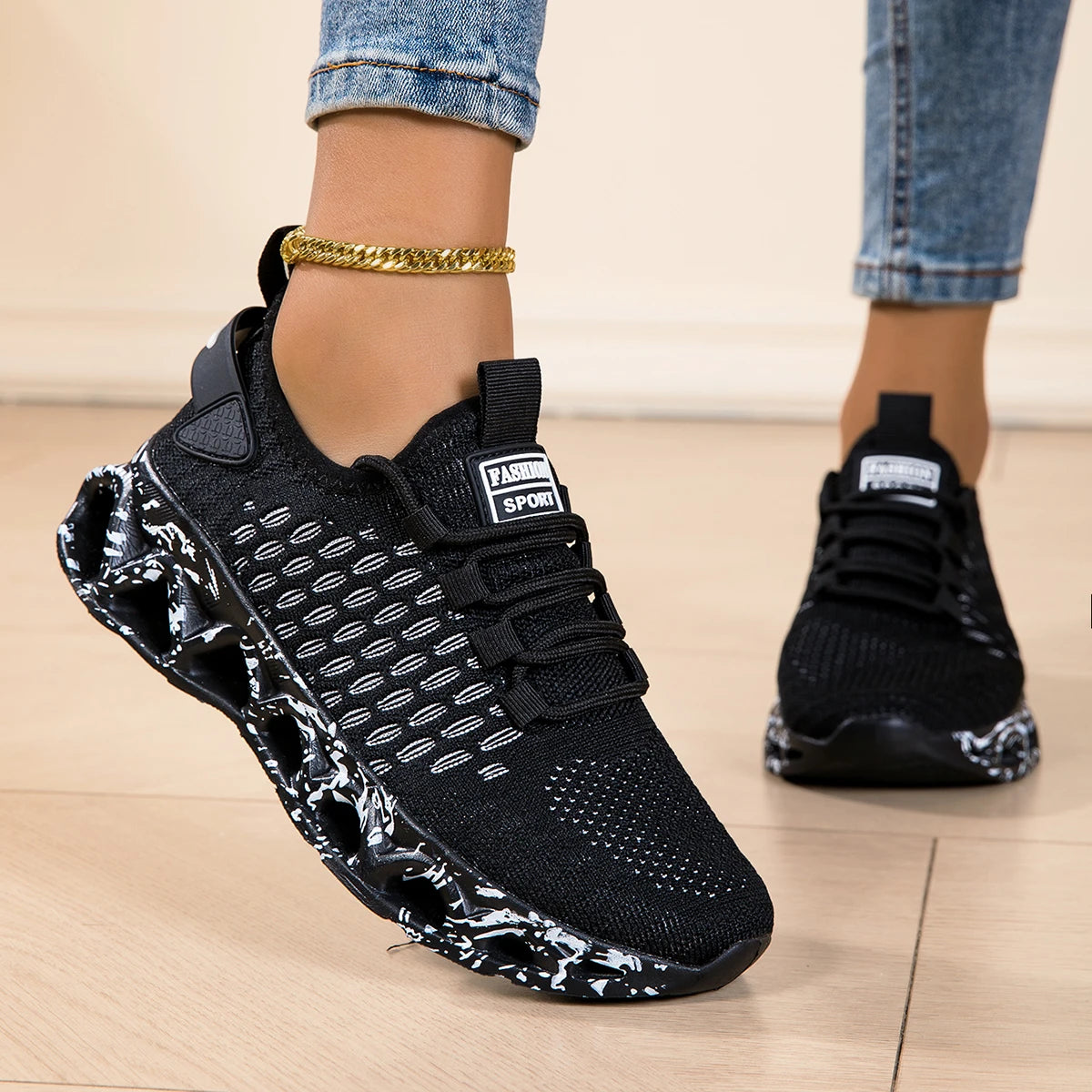 Running shoes for men and women, lightweight mesh, breathable and comfortable, flat and soft tennis shoes for couples