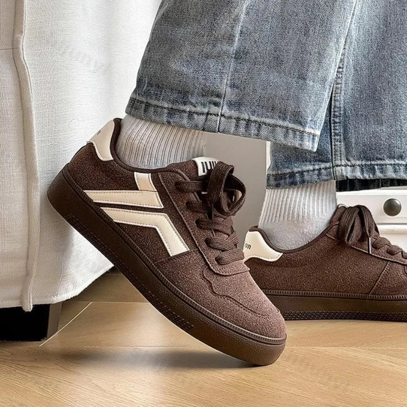 Concise Retro Thick Soled Casual Sports 2025 Spring New Fashion Trend Comfortable Non Slip Shoes Low Top Platform Sneakers