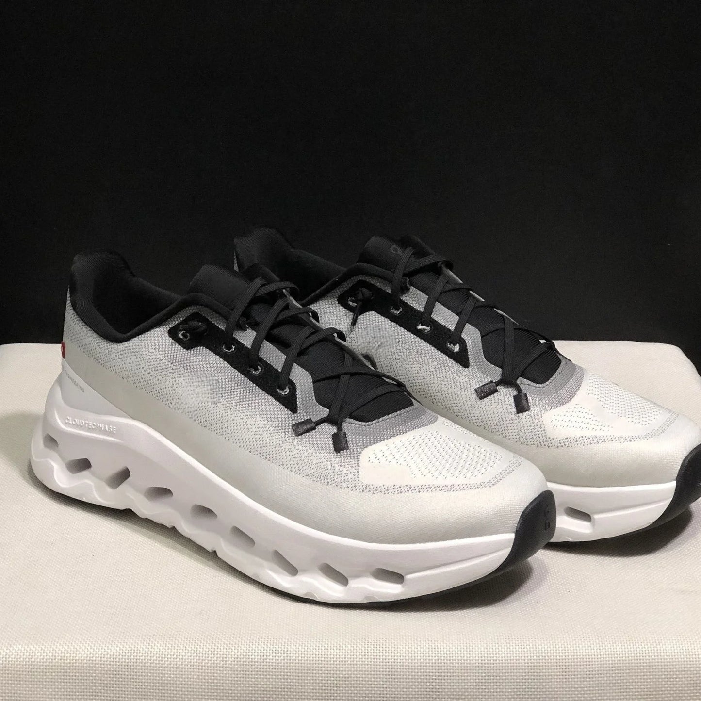 Monster Shoes On/Onand Running New Trendy Sports Shoes for Men and Women Long Distance Running Shoes