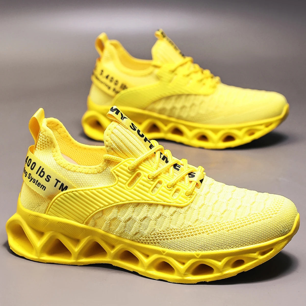 Women's running shoes, lightweight mesh, breathable and comfortable flat soft tennis shoes, blade sports shoes for women