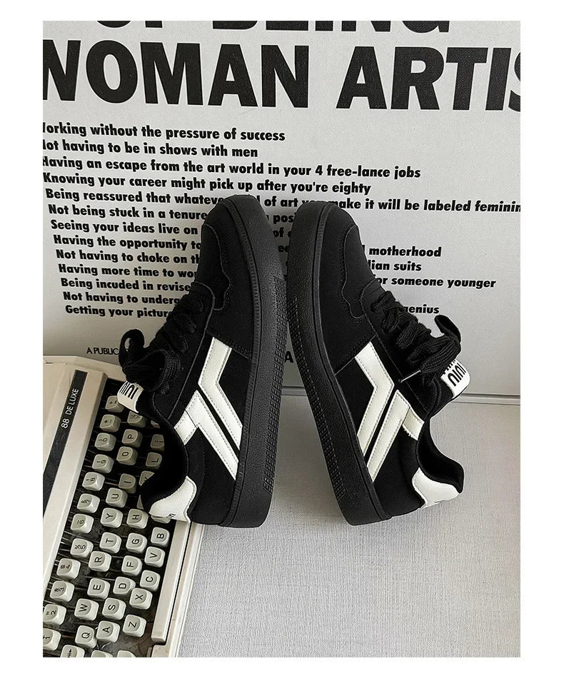 Concise Retro Thick Soled Casual Sports 2025 Spring New Fashion Trend Comfortable Non Slip Shoes Low Top Platform Sneakers